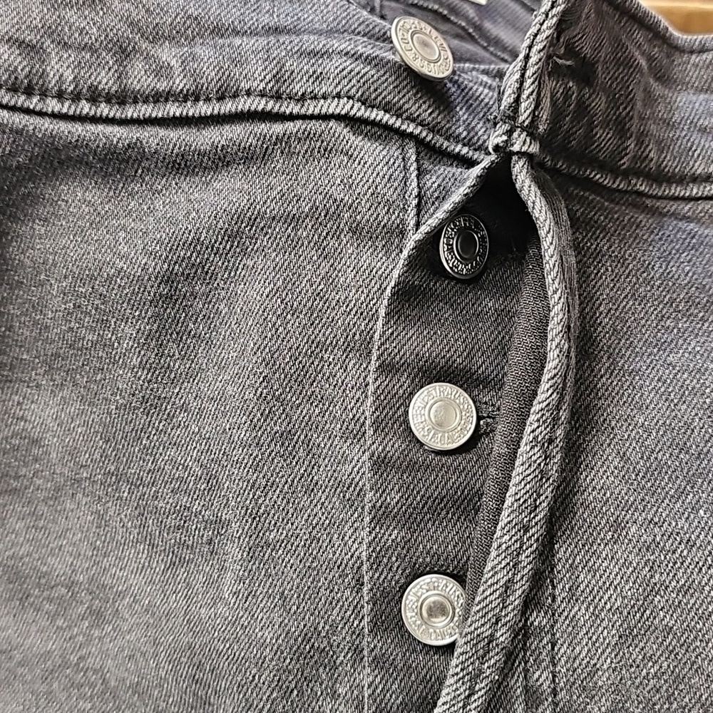 Levi's Wedgie Straight A High-Rise Snug Through the Hip And Thigh Cut & Dry - Picture 8 of 8